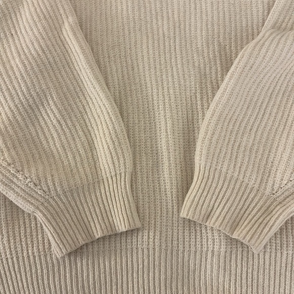 Off white/cream oversize knit sweater (M) - Picture 3 of 4